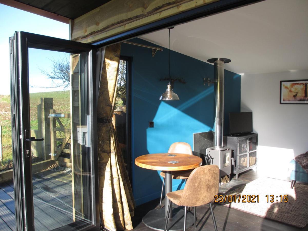 Stargazing Retreat Villa Merton  Bagian luar foto