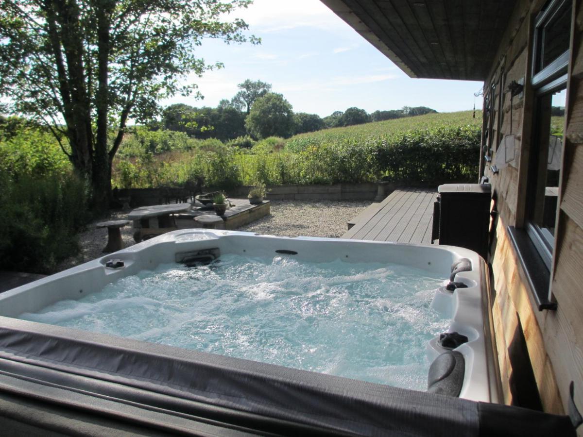 Stargazing Retreat Villa Merton  Bagian luar foto