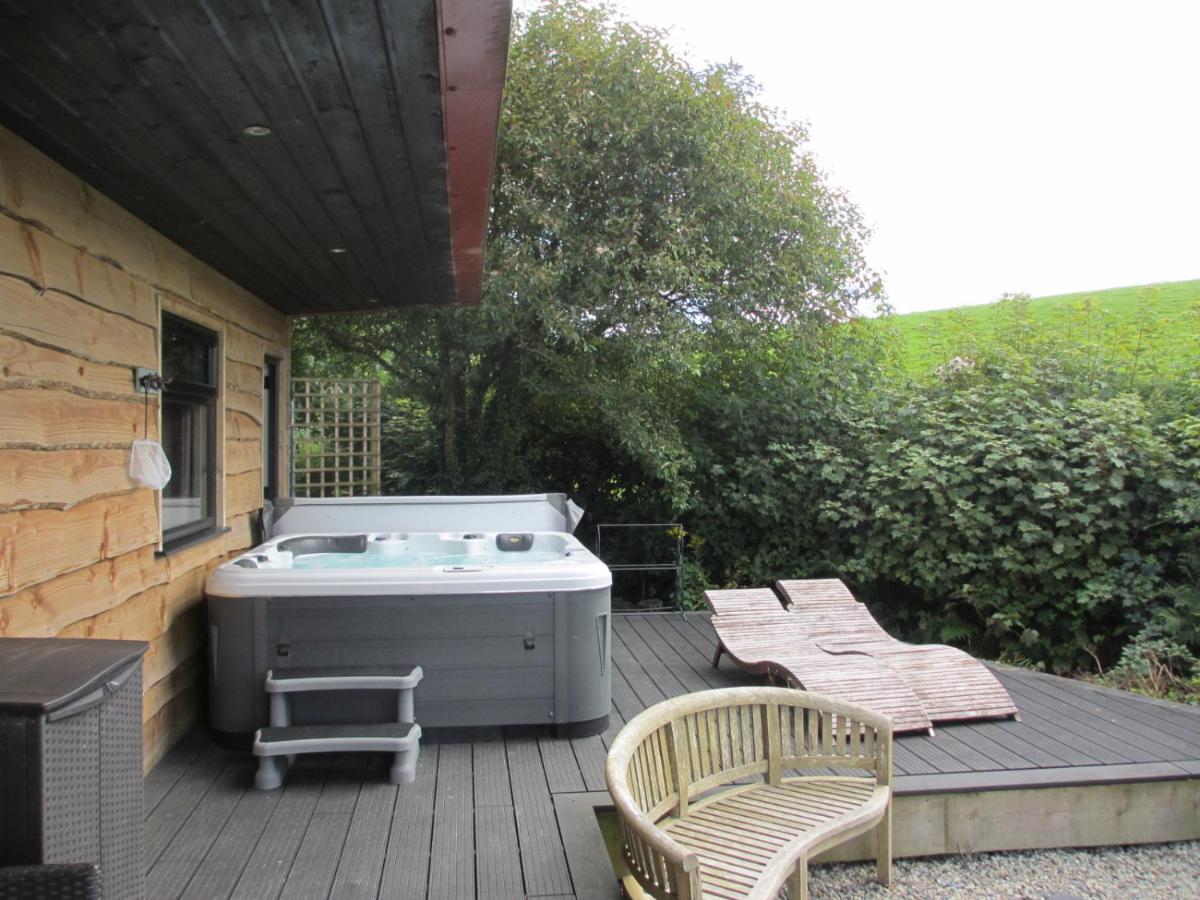 Stargazing Retreat Villa Merton  Bagian luar foto